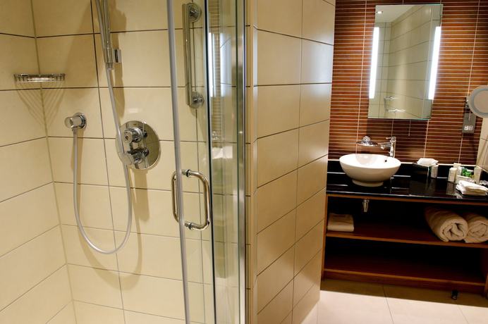 Imagen de la habitación del Hotel Doubletree By Hilton Bath. Foto 17