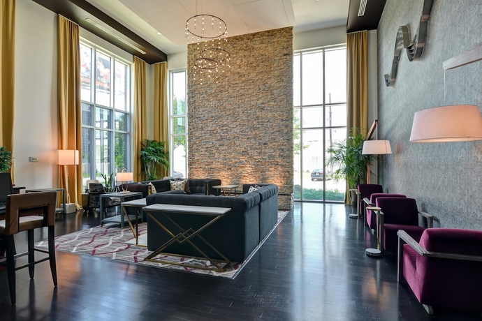 Imagen de los interiores del Hotel Doubletree By Hilton Baton Rouge. Foto 16