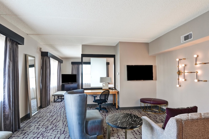 Imagen de la habitación del Hotel Doubletree By Hilton Baton Rouge. Foto 12