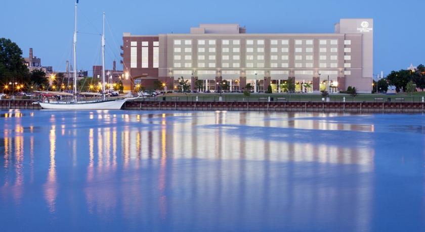 Imagen general del Hotel Doubletree By Hilton Bay City - Riverfront. Foto 2