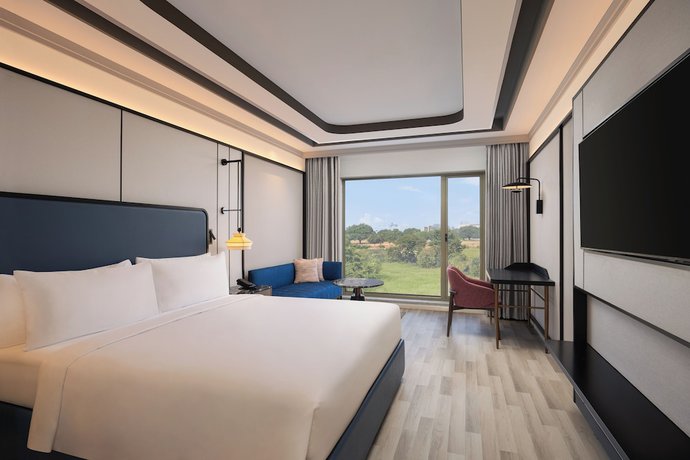 Imagen de la habitación del Hotel Doubletree By Hilton Bengaluru Airport. Foto 7