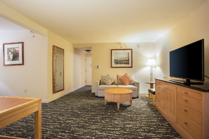 Imagen de la habitación del Hotel Doubletree By Hilton Berkeley Marina. Foto 8