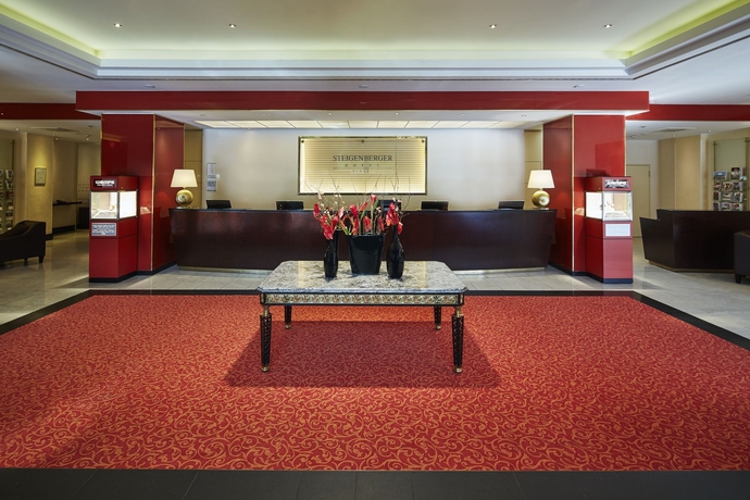 Imagen de los interiores del Hotel Doubletree By Hilton Berlin Ku'damm. Foto 9