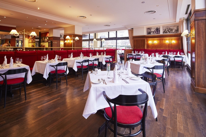 Imagen del bar/restaurante del Hotel Doubletree By Hilton Berlin Ku'damm. Foto 4