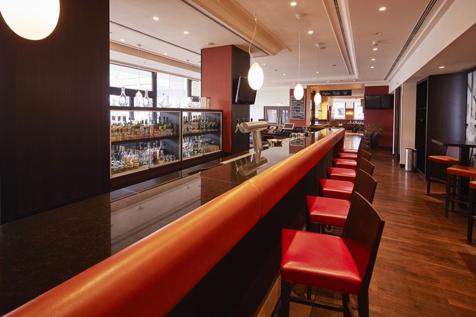 Imagen del bar/restaurante del Hotel Doubletree By Hilton Berlin Ku'damm. Foto 6