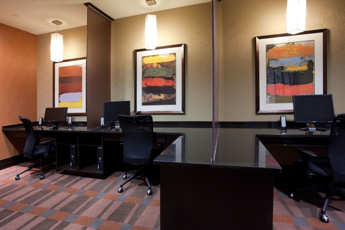 Imagen de los interiores del Hotel Doubletree By Hilton Billings. Foto 10