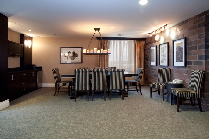 Imagen de los interiores del Hotel Doubletree By Hilton Billings. Foto 11