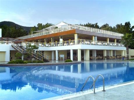 Imagen general del Hotel Doubletree By Hilton Bodrum Isil Club Resort - Ultra All Inclusive. Foto 1