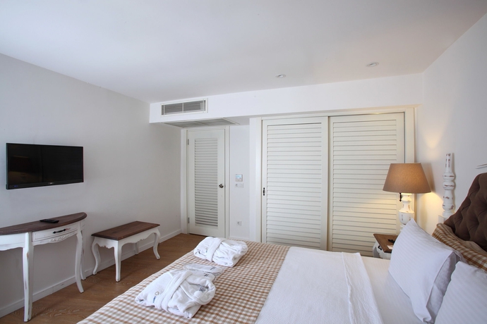 Imagen de la habitación del Hotel Doubletree By Hilton Bodrum Marina Vista. Foto 3