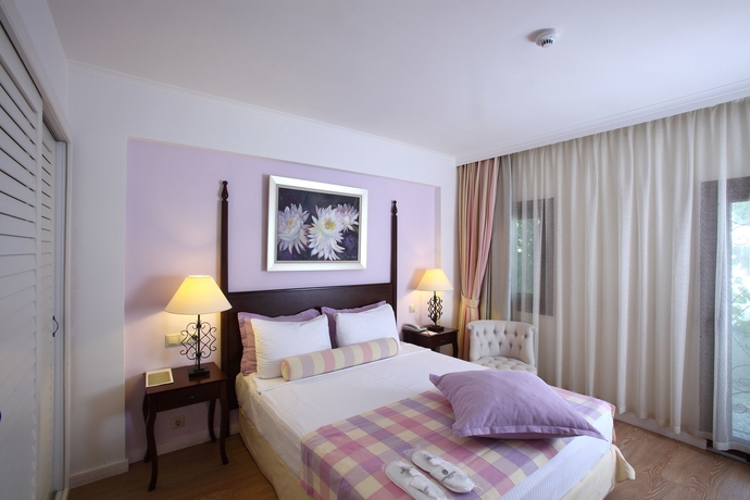 Imagen de la habitación del Hotel Doubletree By Hilton Bodrum Marina Vista. Foto 11