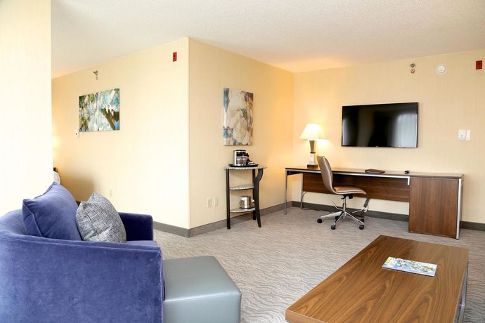 Imagen de los interiores del Hotel Doubletree By Hilton Boston - Andover. Foto 11