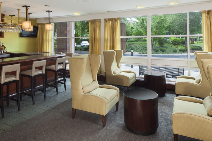 Imagen del bar/restaurante del Hotel Doubletree By Hilton Boston Bayside. Foto 3