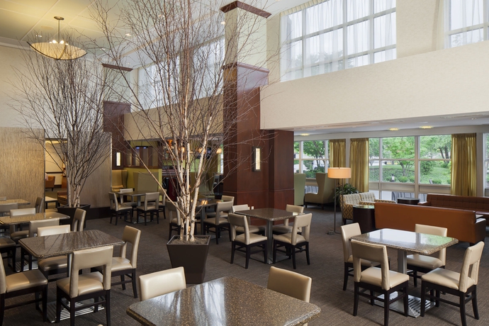 Imagen de los interiores del Hotel Doubletree By Hilton Boston Bayside. Foto 13