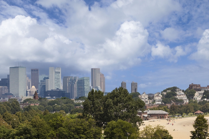 Imagen de los exteriores del Hotel Doubletree By Hilton Boston Bayside. Foto 9