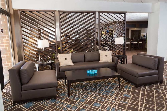 Imagen de los interiores del Hotel Doubletree By Hilton Boston Westborough. Foto 8