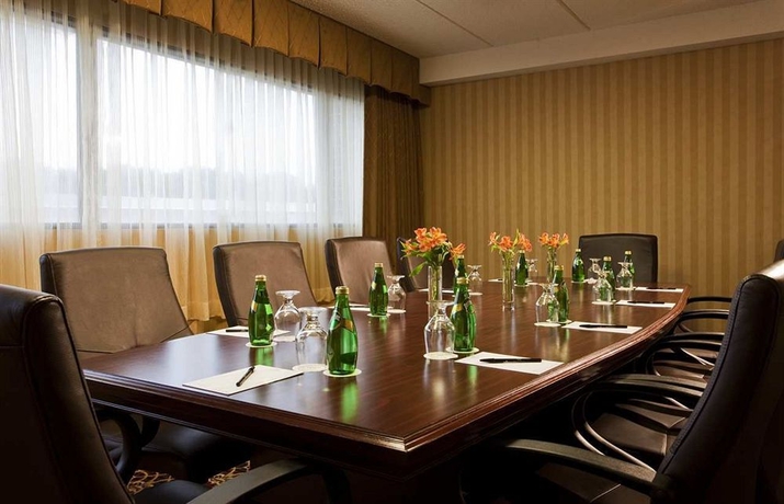 Imagen de los interiores del Hotel Doubletree By Hilton Boston Westborough. Foto 11