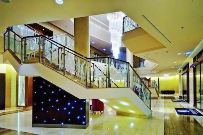 Imagen de los interiores del Hotel Doubletree By Hilton Bratislava. Foto 15