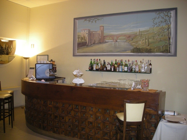 Imagen del bar/restaurante del Hotel Doubletree By Hilton Brescia. Foto 3