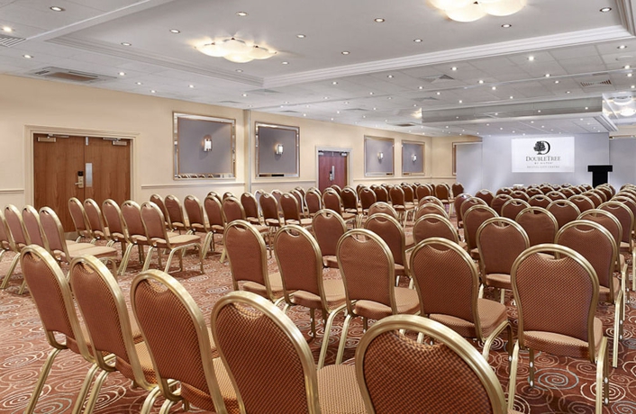 Imagen de los interiores del Hotel Doubletree By Hilton Bristol. Foto 15