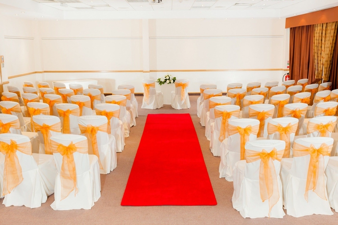 Imagen de los interiores del Hotel Doubletree By Hilton Bristol North. Foto 16