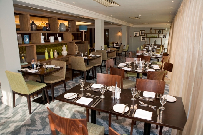 Imagen del bar/restaurante del Hotel Doubletree By Hilton Bristol North. Foto 6