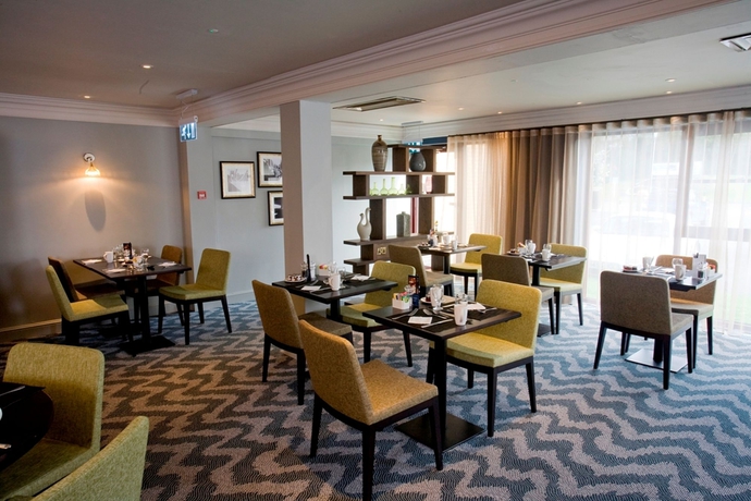 Imagen del bar/restaurante del Hotel Doubletree By Hilton Bristol North. Foto 7