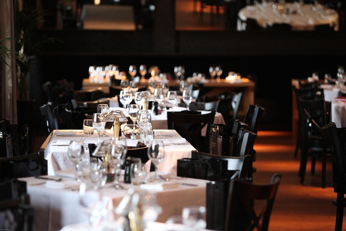 Imagen del bar/restaurante del Hotel Doubletree By Hilton Bristol South - Cadbury House. Foto 6