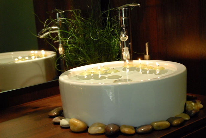 Imagen de la piscina del Hotel Doubletree By Hilton Bristol South - Cadbury House. Foto 16