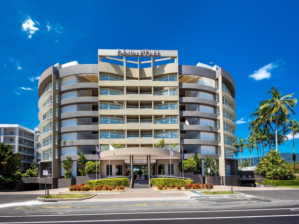 Imagen de los exteriores del Hotel Doubletree By Hilton Cairns. Foto 13