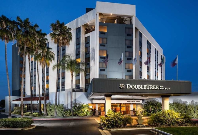 Imagen general del Hotel Doubletree By Hilton Carson. Foto 1