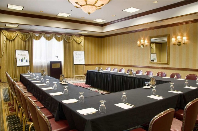 Imagen de los interiores del Hotel Doubletree By Hilton Chicago - Alsip. Foto 8