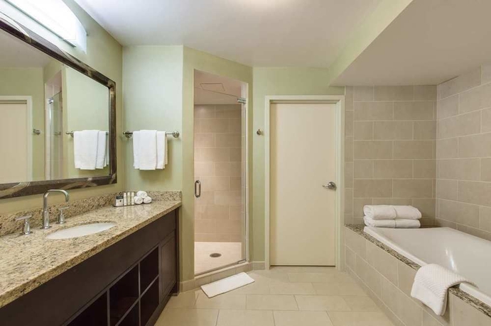 Imagen de la habitación del Hotel Doubletree By Hilton Chicago - Magnificent Mile. Foto 14