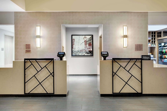 Imagen de los interiores del Hotel Doubletree By Hilton Chicago Midway Airport. Foto 19