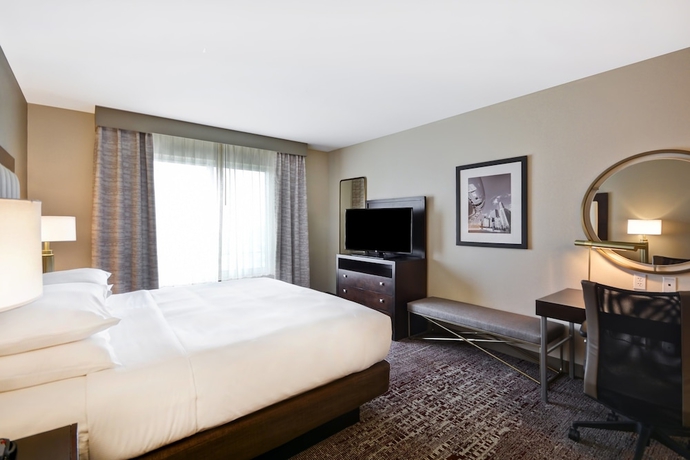 Imagen de la habitación del Hotel Doubletree By Hilton Chicago Midway Airport. Foto 15