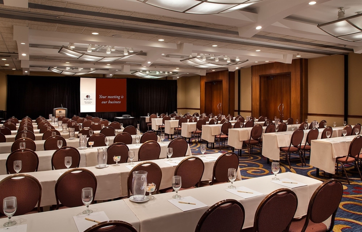 Imagen de los interiores del Hotel Doubletree By Hilton Chicago - Oak Brook. Foto 10