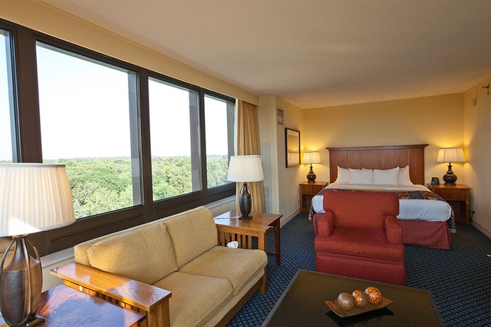 Imagen de los interiores del Hotel Doubletree By Hilton Chicago - Oak Brook. Foto 12