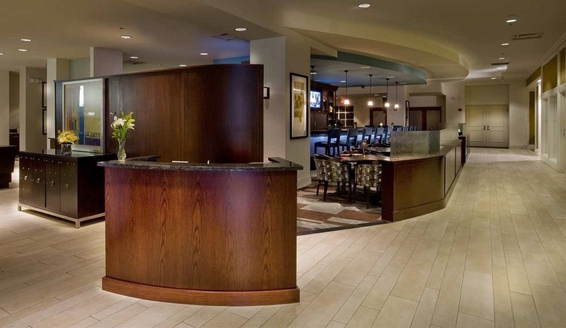 Imagen del bar/restaurante del Hotel Doubletree By Hilton Chicago O'hare Airport - Rosemont. Foto 4