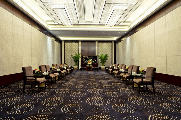 Imagen de los interiores del Hotel Doubletree By Hilton Chongqing North. Foto 10