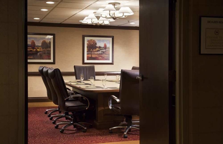 Imagen de los interiores del Hotel Doubletree By Hilton Cincinnati Airport. Foto 12