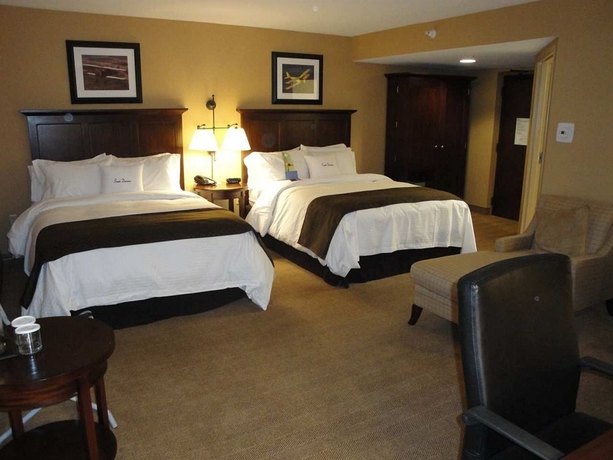 Imagen de la habitación del Hotel Doubletree By Hilton Cincinnati Airport. Foto 7