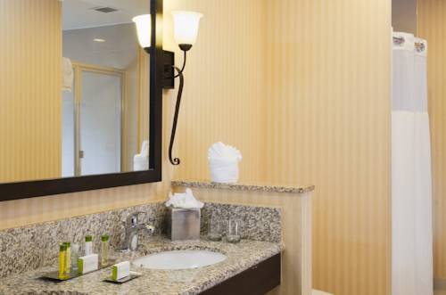 Imagen de la habitación del Hotel Doubletree By Hilton Claremont. Foto 8