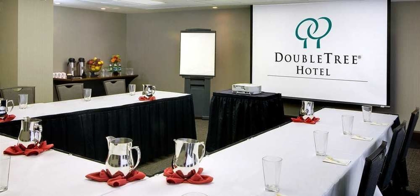 Imagen de los interiores del Hotel Doubletree By Hilton Cleveland Downtown - Lakeside. Foto 11