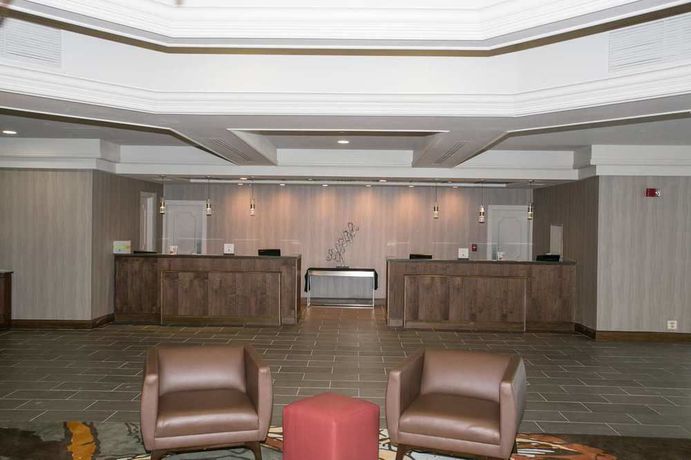 Imagen de los interiores del Hotel Doubletree By Hilton Cleveland East Beachwood. Foto 10