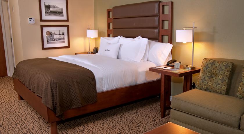 Imagen general del Hotel Doubletree By Hilton Collinsville - St. Louis. Foto 10
