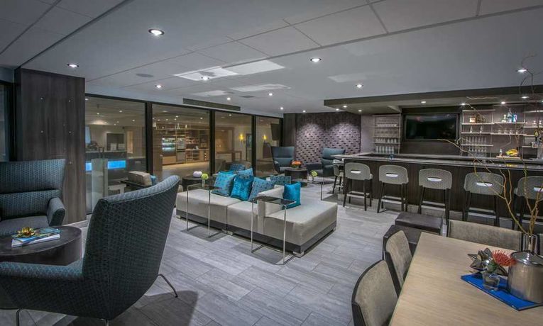 Imagen de los interiores del Hotel Doubletree By Hilton Columbia. Foto 11