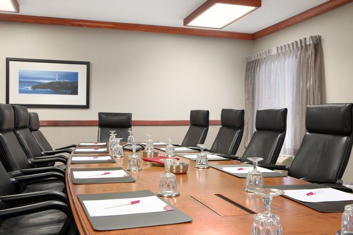 Imagen del bar/restaurante del Hotel Doubletree By Hilton Columbus Dublin. Foto 3