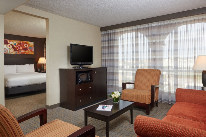 Imagen de los interiores del Hotel Doubletree By Hilton Dallas - Market Center. Foto 11