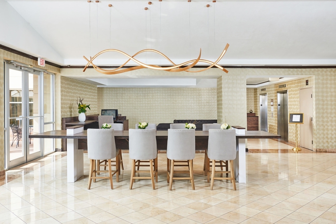 Imagen de los interiores del Hotel Doubletree By Hilton Dallas - Market Center. Foto 12