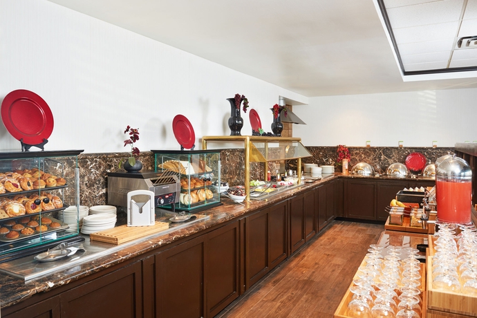 Imagen del bar/restaurante del Hotel Doubletree By Hilton Dallas - Market Center. Foto 3