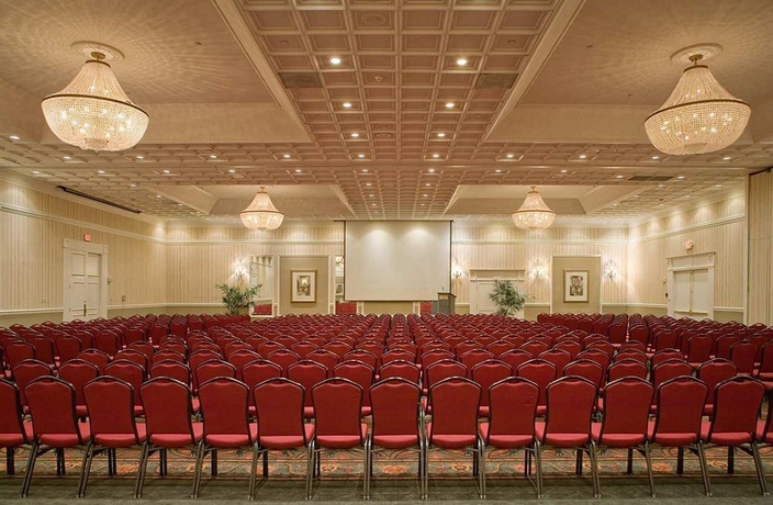 Imagen de los interiores del Hotel Doubletree By Hilton Dallas Near The Galleria. Foto 14